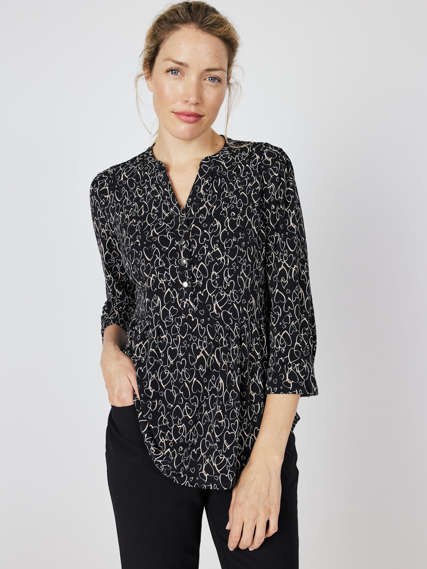 Roz & Ali Hearts Tie Sleeve Popover