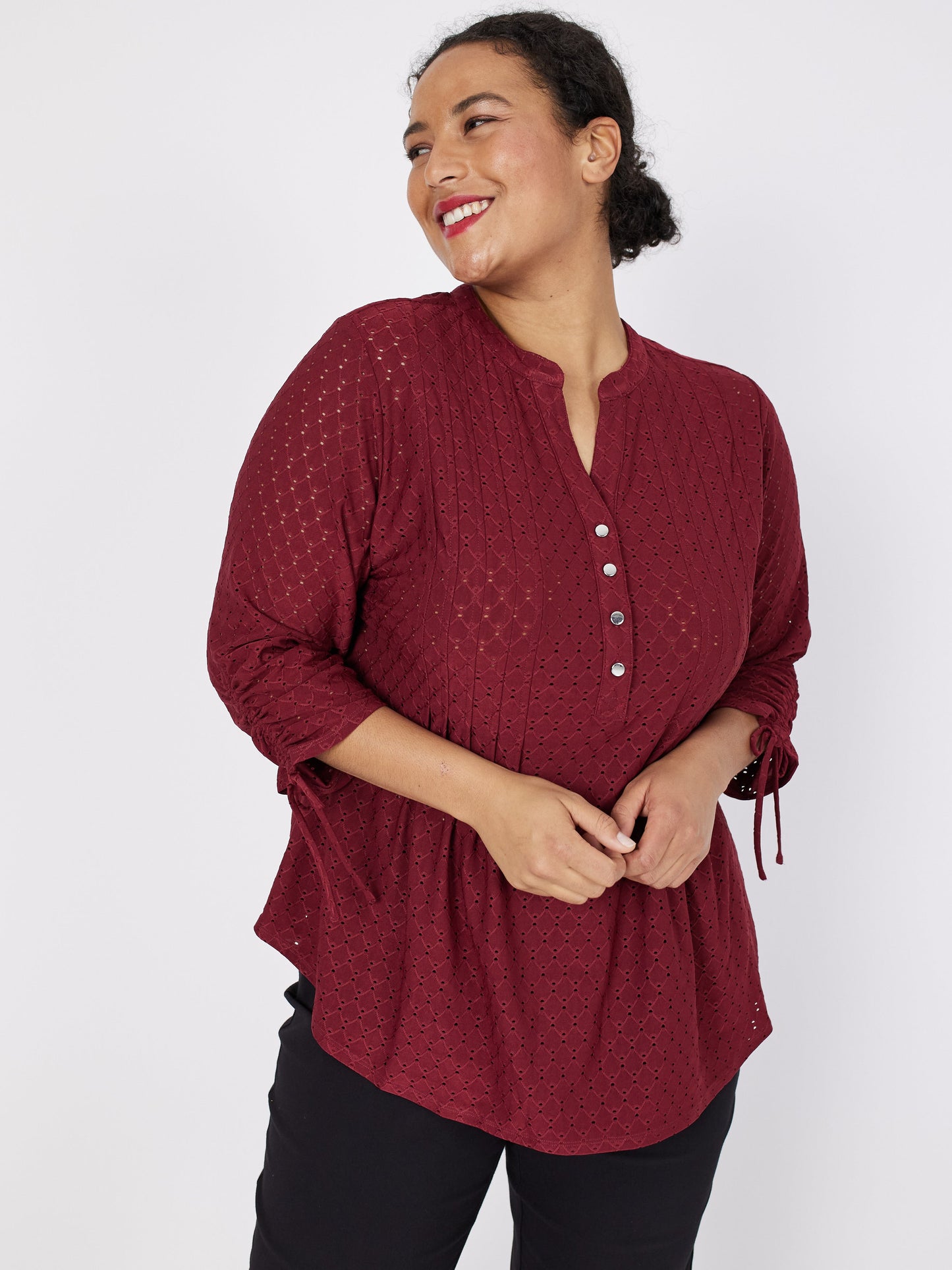 Roz & Ali Red Eyelet Tie Sleeve Popover - Plus