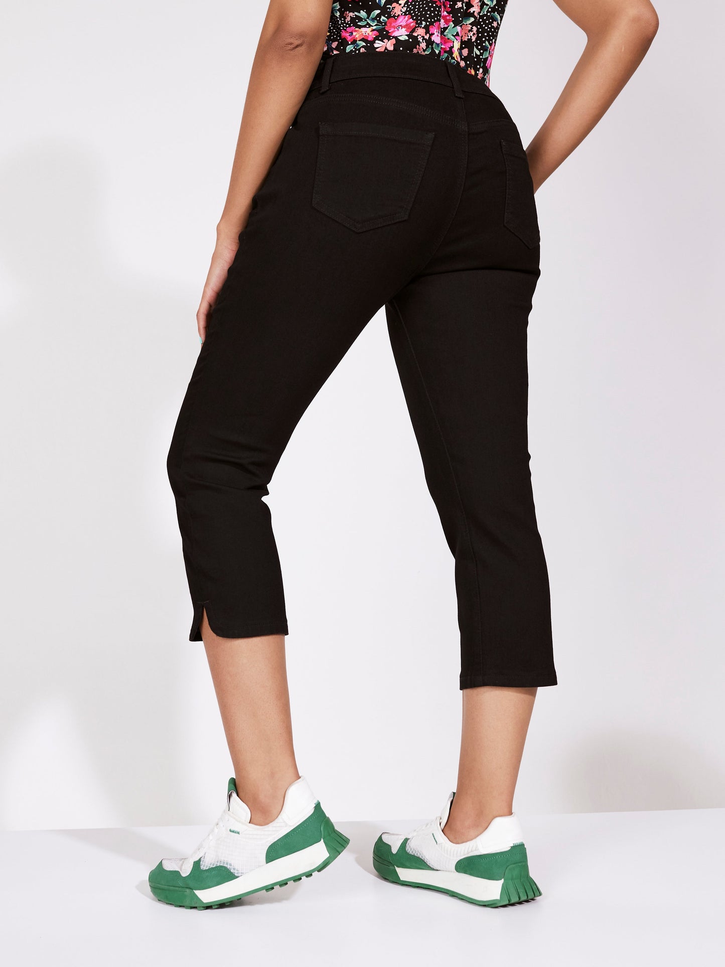 Westport Signature Capri Pants with a Dolphin Hem