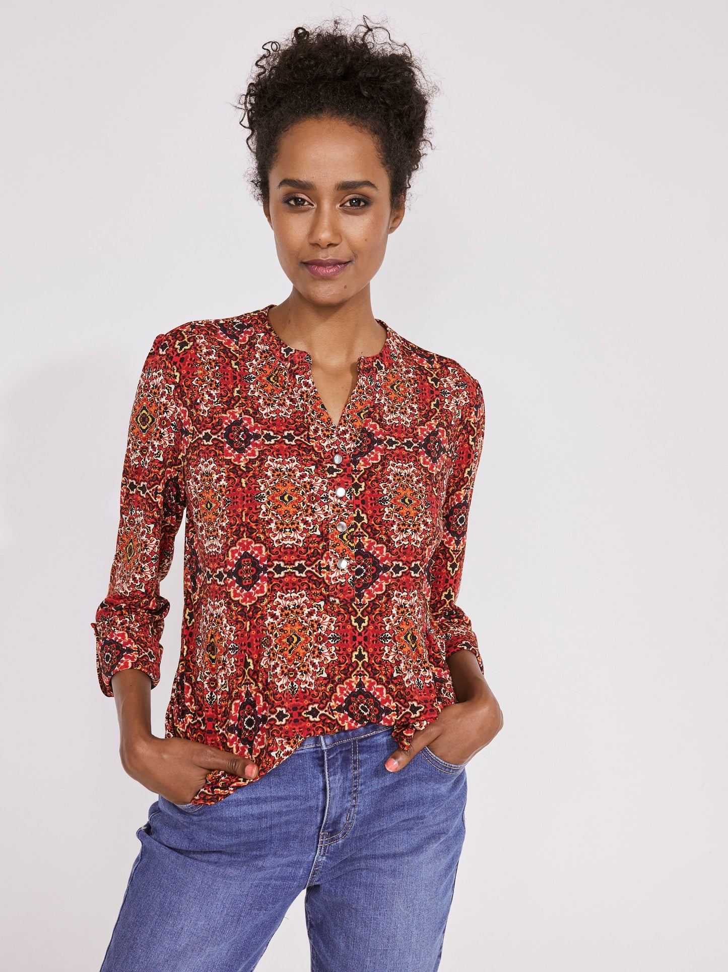 Roz & Ali Medallion Pintuck Print Popover