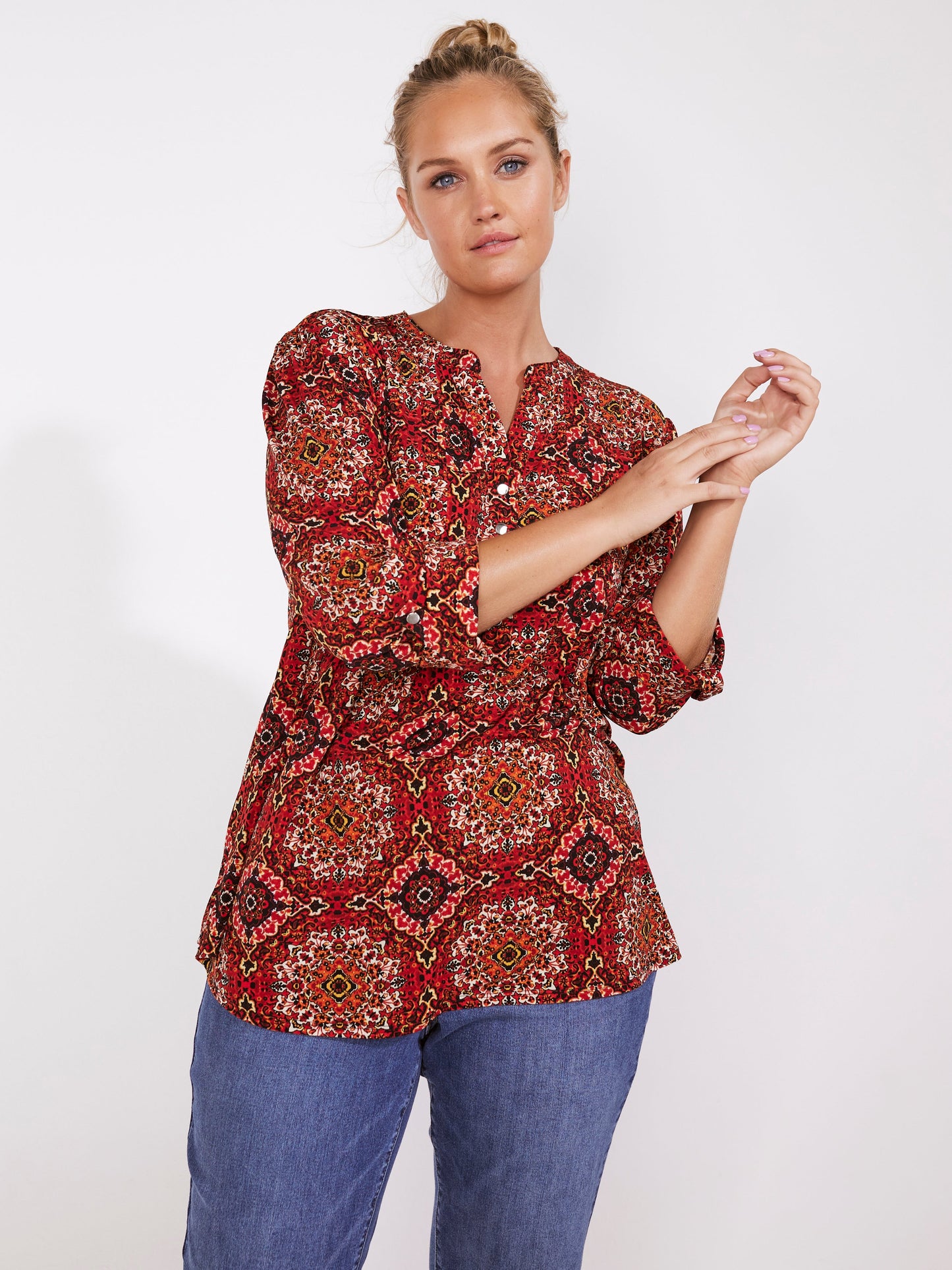 Roz & Ali Medallion Pintuck Print Popover - Plus