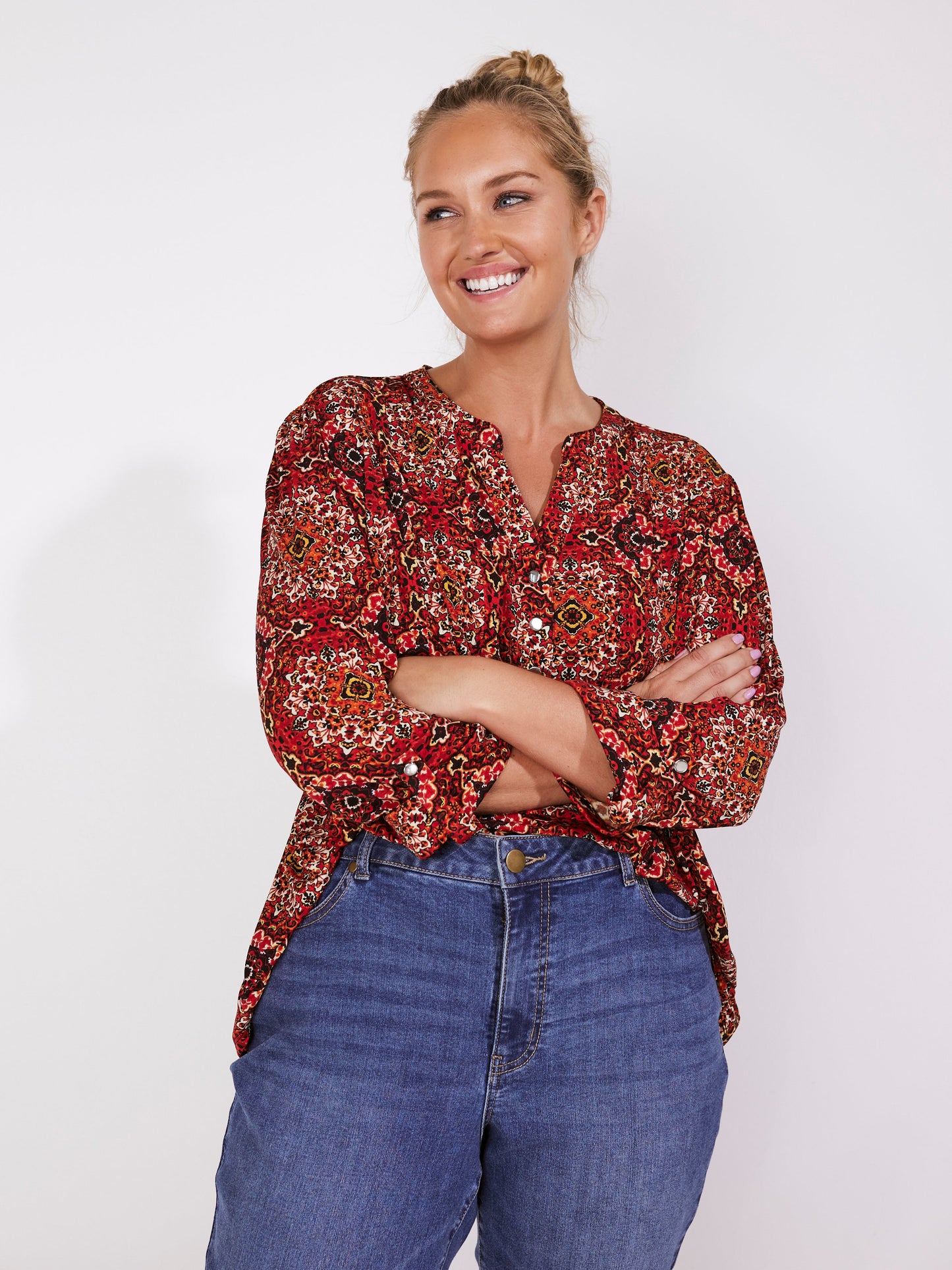 Roz & Ali Medallion Pintuck Print Popover - Plus