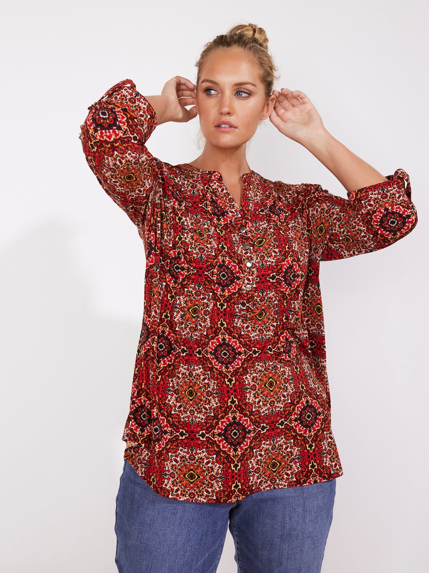 Roz & Ali Medallion Pintuck Print Popover - Plus