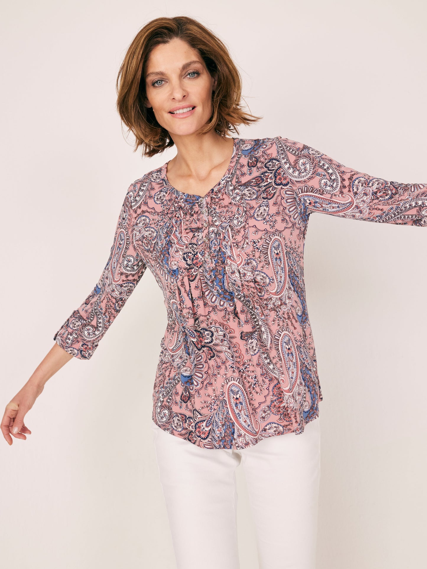 Roz & Ali Rose Paisley Popover