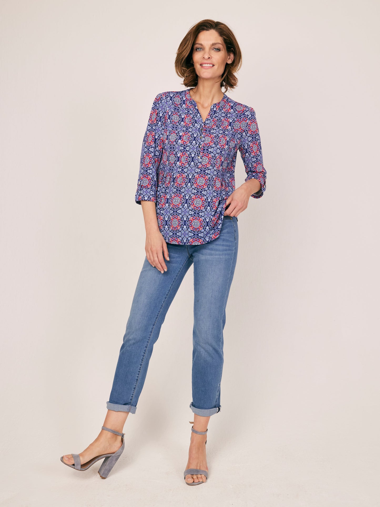 Roz & Ali Medallion Popover