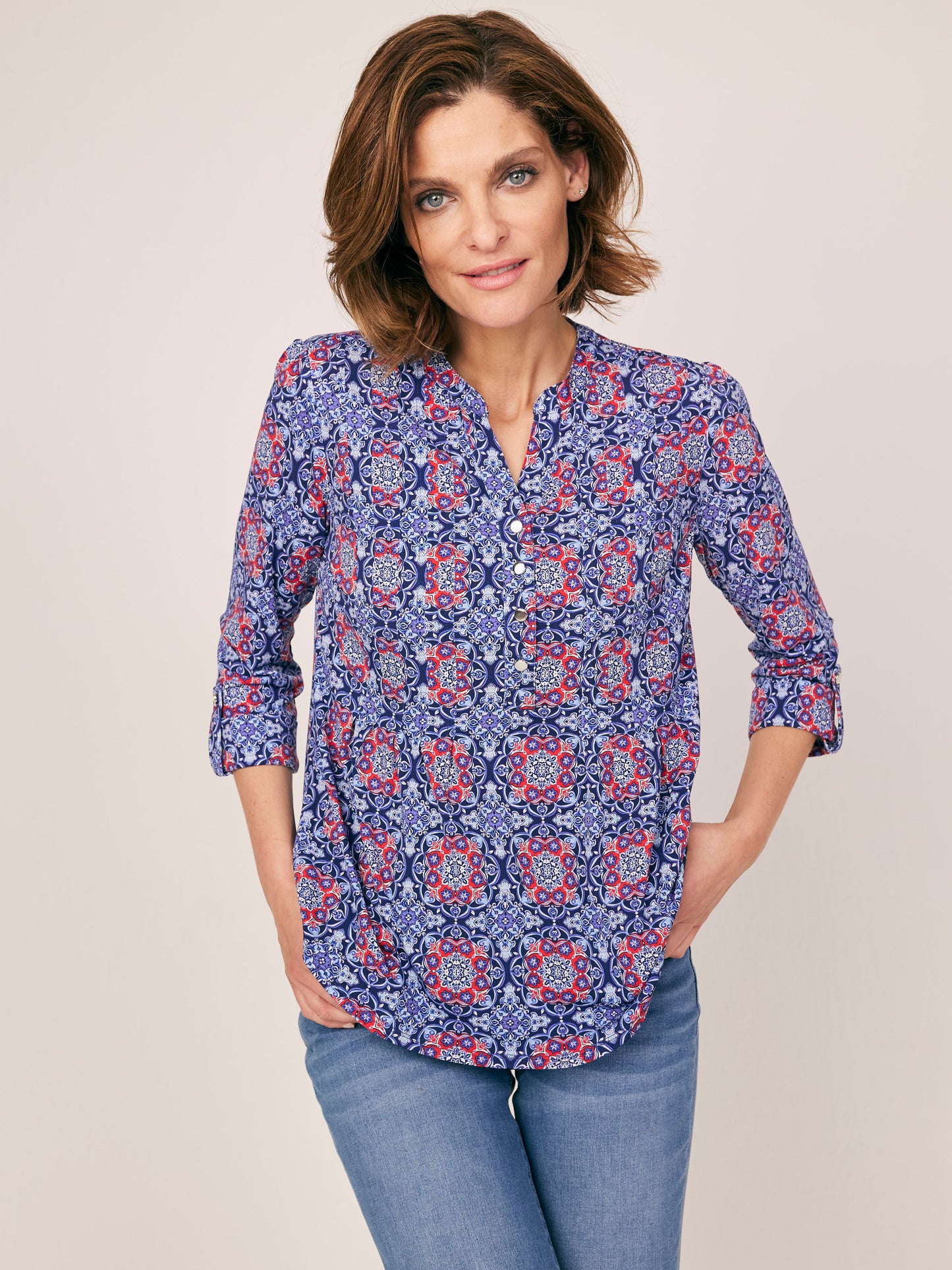 Roz & Ali Medallion Popover