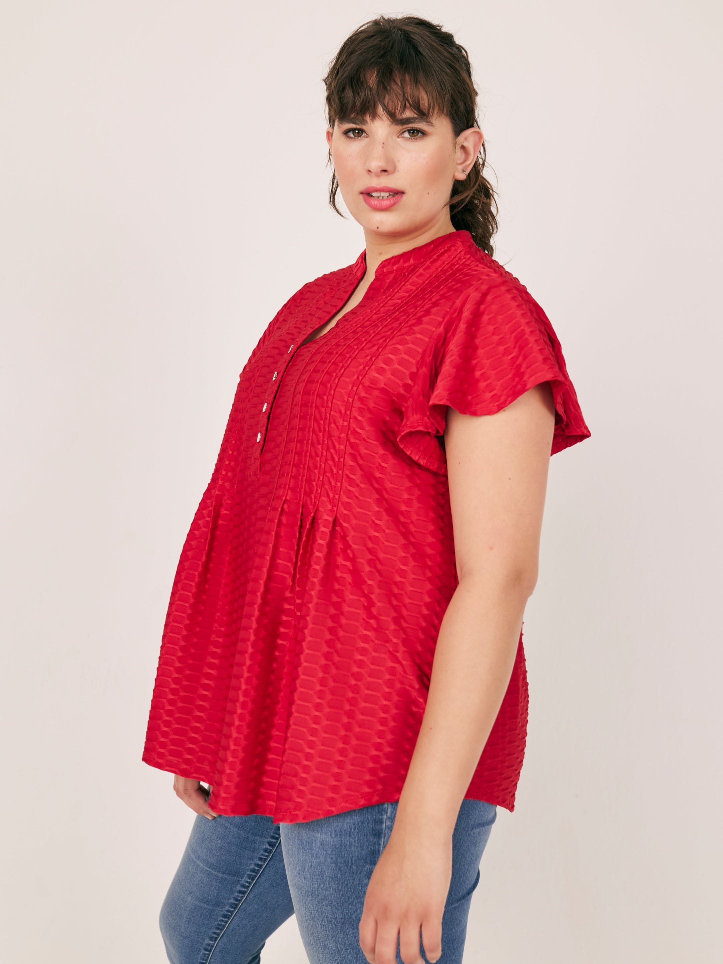 Roz & Ali Cap Flutter Sleeve Plain Popover - Plus