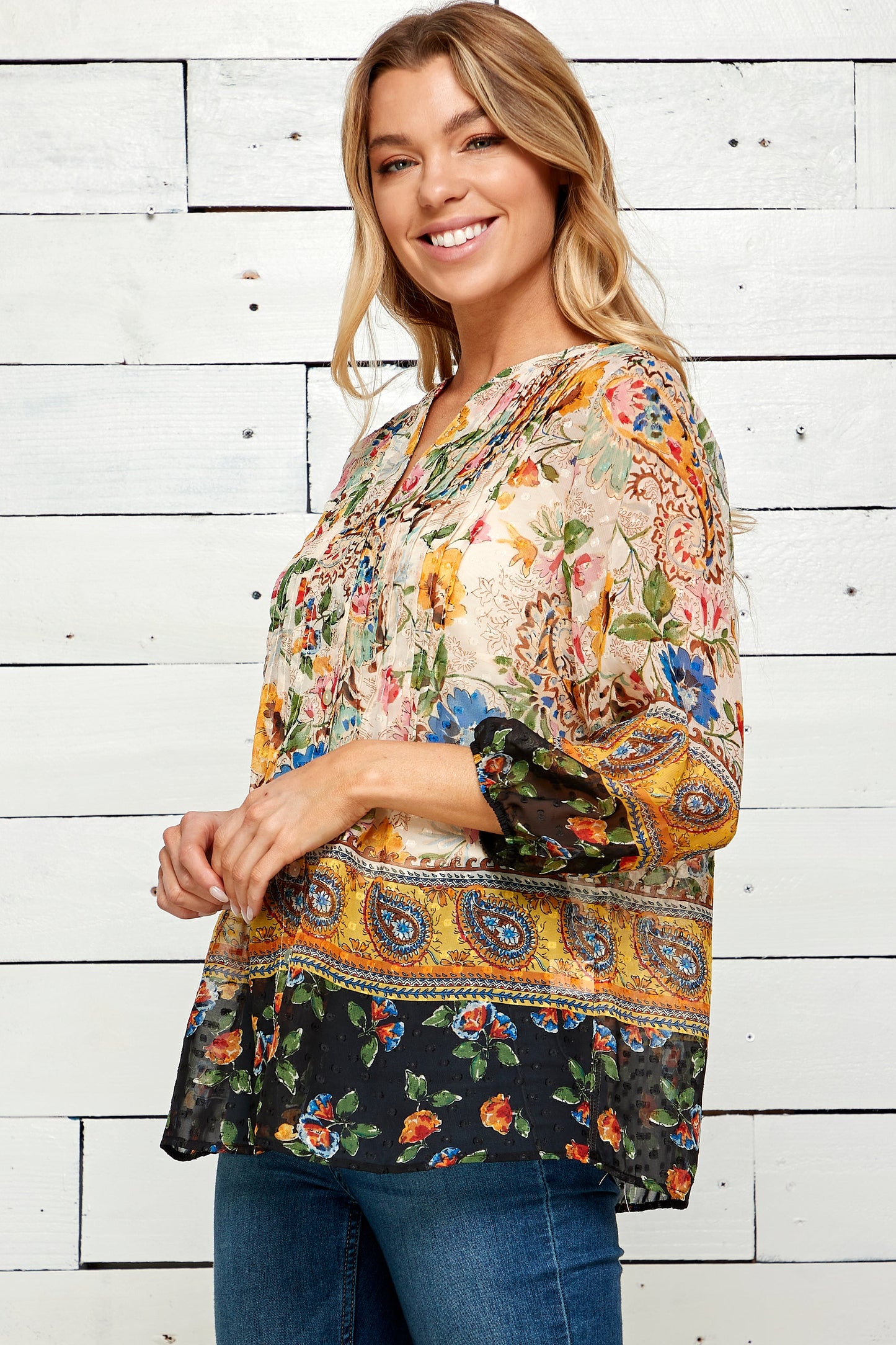 Figueroa & Flower 3/4 Border Print Sleeve Blouse