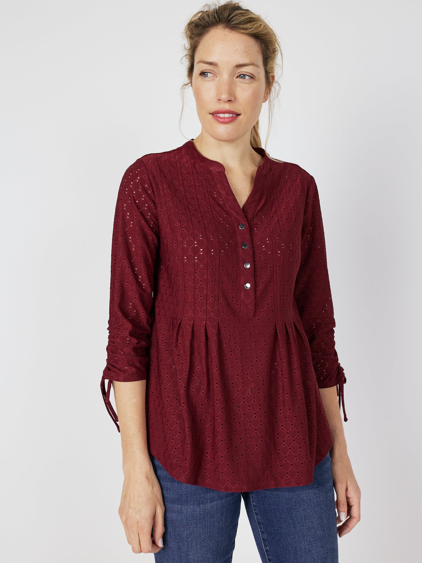 Roz & Ali Red Eyelet Tie Sleeve Popover