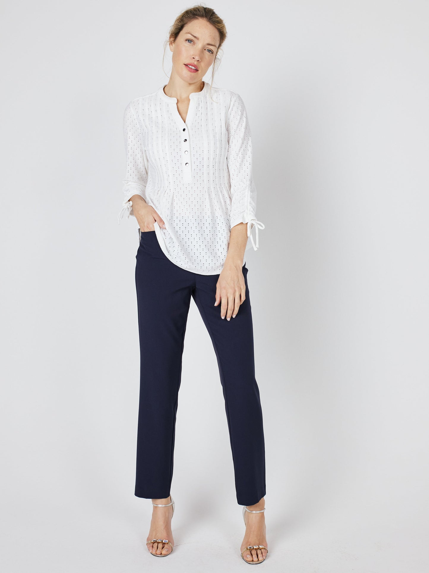 Roz & Ali Eyelet Tie Sleeve Popover