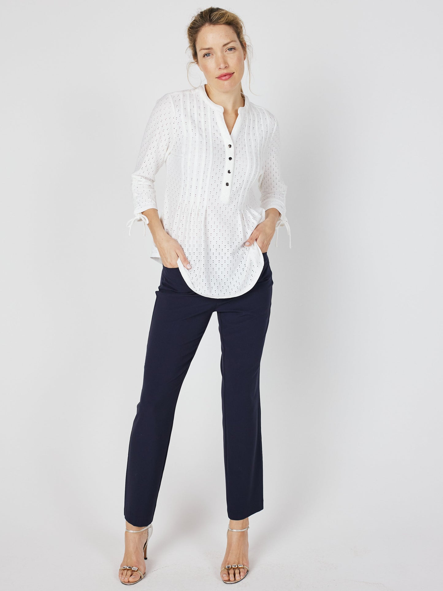 Roz & Ali Eyelet Tie Sleeve Popover